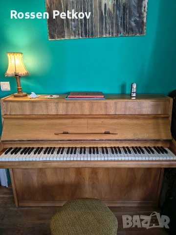 Акустично немско пиано - May Berlin (Schimmel)