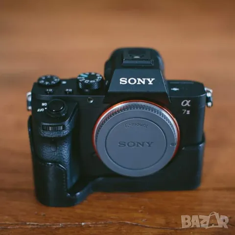 Фотоапарат SONY A7 II - на малко над 5000 кадъра - fullframe фото, снимка 1 - Фотоапарати - 47012742