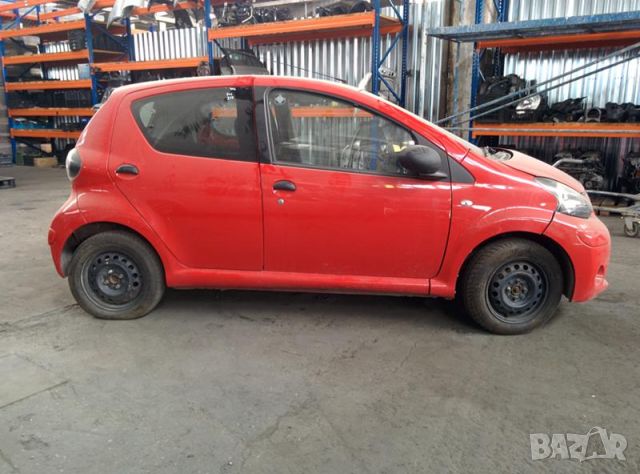 Toyota Aygo 1.0 3-броя, снимка 2 - Автомобили и джипове - 46344993