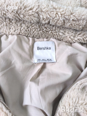 Яке Bershka size L, снимка 3 - Якета - 53896004