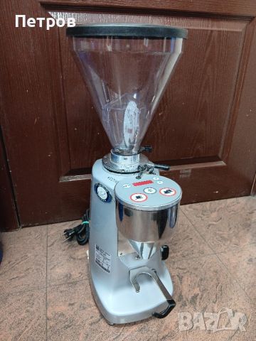 Професионална Кафемелачка MAZZER LUIGI Spa, снимка 8 - Обзавеждане за заведение - 45097540