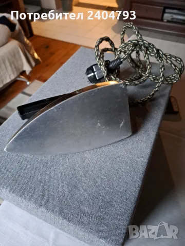 Продавам малка, туристическа ютия, снимка 4 - Ютии - 49788715