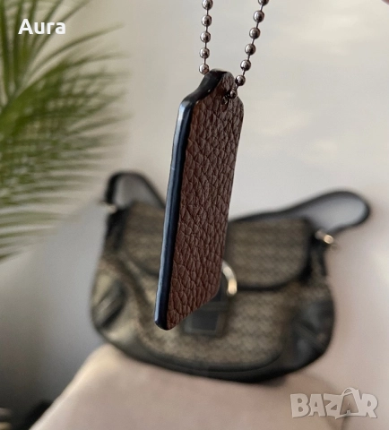 Authentic Coach Leather Hangtag Bag Charm Brown Pebbled Leather, снимка 3 - Чанти - 52554860