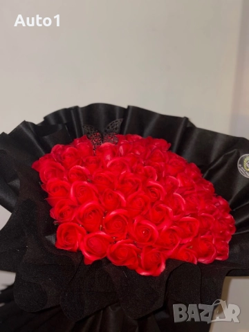 Букет със 61 рози, снимка 2 - Изкуствени цветя - 52900605