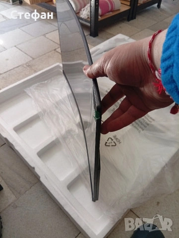 Продавам монитор CRUA 27" FHD Curved 100Hz , снимка 2 - Монитори - 53768499