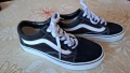 Детски кецове VANS 35 номер 22см, снимка 1