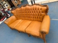 2411    ретро кожен холов диван /  канапе 200 см -цена 265лв или 135,49 евро  -ретро , с дърворезба , снимка 3