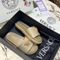 Versace дамски чехли, снимка 12 - Чехли - 45681318