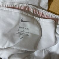 Потник и къси пантолонки Nike, снимка 7 - Спортни дрехи, екипи - 45818978