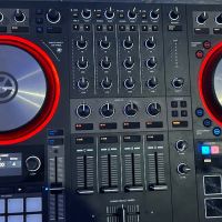 Traktor s4 mk3 DJ Controller, снимка 5 - Ресийвъри, усилватели, смесителни пултове - 45966814