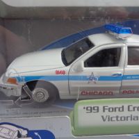 1:34? WELLY Ford Crown Victoria POLICE КОЛИЧКА МОДЕЛ , снимка 3 - Колекции - 45525764
