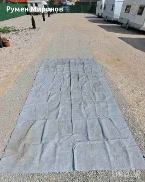 Продавам постелка, килим под форселт каравана или кемпер. , снимка 1