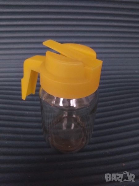 Буркан с дръжка и дозатор за мед или др., снимка 1