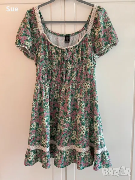 Нова къса рокля Urban Outfitters, снимка 1