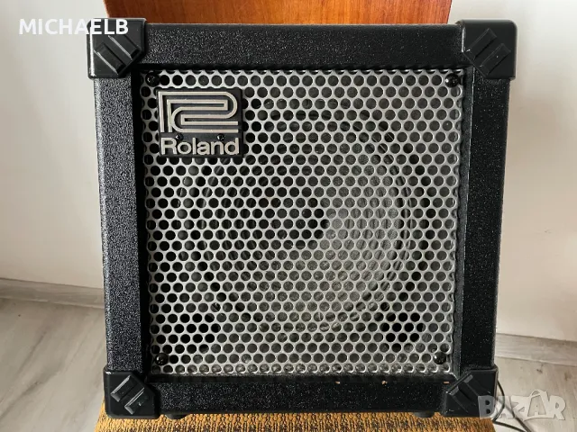 Продавам кубе за китара ROLAND CUBE 20X, снимка 1 - Други - 49008545