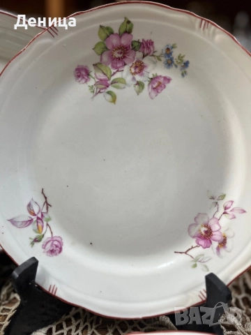  Ябълков цвят на СИП с червени миглички♥️ Плато-36 см 6 броя за основно-23.5 см , снимка 3 - Чинии - 52726047