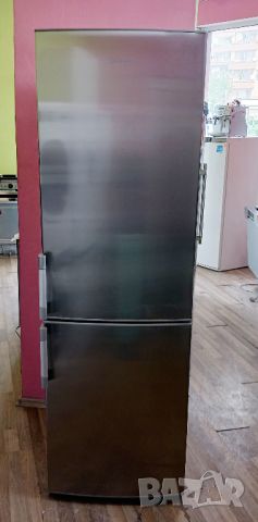Хладилник с фризер  Bauknecht, снимка 1 - Хладилници - 45542496