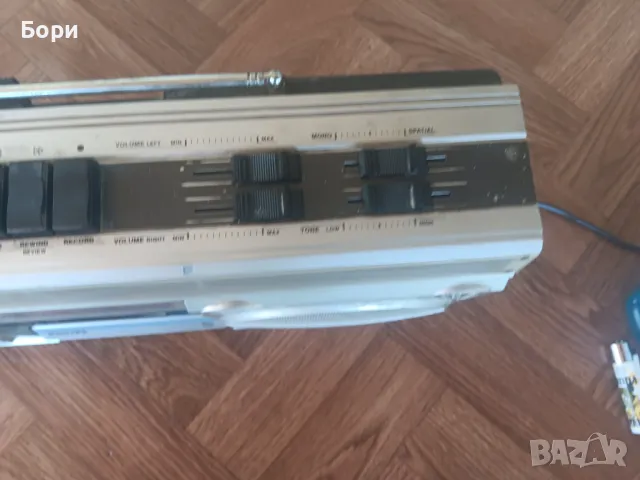 Радиокасетофон PHILIPS, снимка 6 - Радиокасетофони, транзистори - 49974804