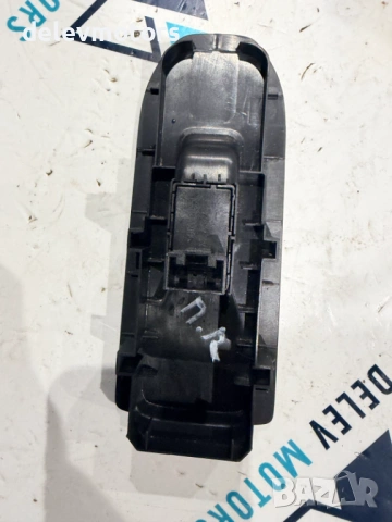 5G0959855L предно дясно копче за ел. стъкла от Volkswagen Golf VIII, 2.0 TDI BlueMotion, снимка 3 - Части - 53033841