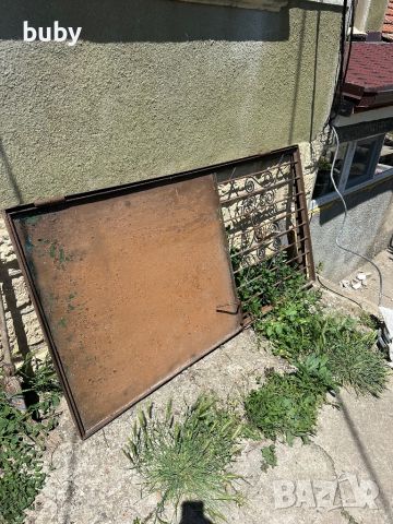 Метална входна врата с каса, снимка 1 - Входни врати - 46021122