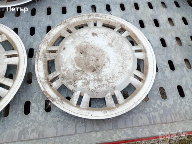 2 броя тасове 15ски за фолцваген транспортер Т4 701601147A