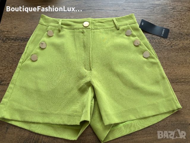 Дамски къси панталони с копчета, снимка 1 - Къси панталони и бермуди - 46446278