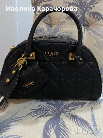 Оригинална дамска чанта Guess, снимка 4 - Чанти - 47111228