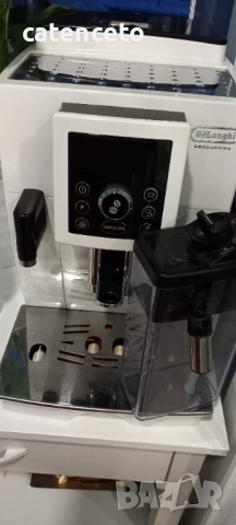 Делонги кафе автомат бяла, отлична, снимка 4 - Кафемашини - 53166570