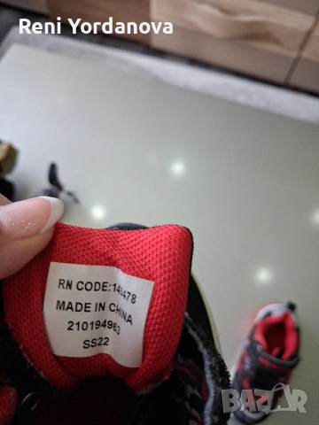 маратонки на спайдър мен за момче , снимка 4 - Детски маратонки - 53375737