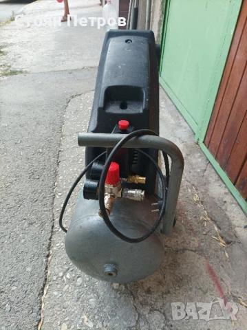 Компресор за въздух Ferm 24 литра 8 бара, снимка 10 - Компресори - 51207163