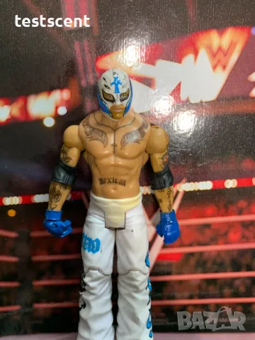 Екшън фигура WWE Rey Mysterio Рей Мистерио Basic White & Light Blue играчка Рей Мистерио, снимка 3 - Фигурки - 49511422