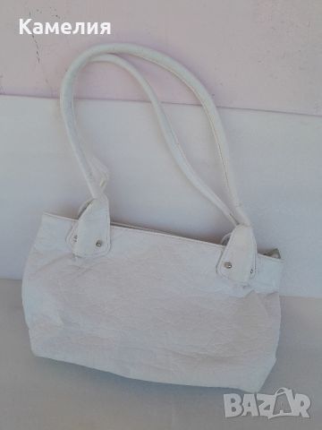 Бяла дамска чанта , снимка 3 - Чанти - 45926849