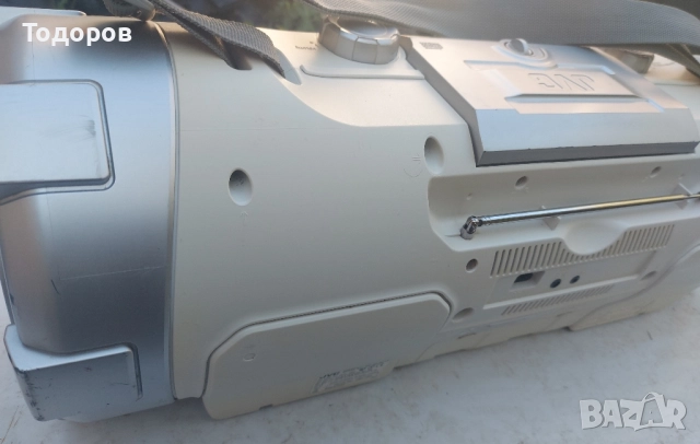 JVC RV-NB51W CD/MP3,USB,iPod Docking, Tuner Boomblaster , снимка 8 - Радиокасетофони, транзистори - 52106805