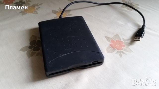 NEC USB Floppy Disk Drive Model: UF0002, снимка 1 - USB Flash памети - 46410309