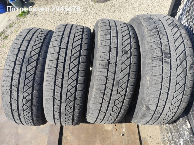 Продават се