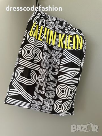 Плажна кърпа с торбичка за съхранение реплика Calvin Klein, снимка 3 - Хавлиени кърпи - 46435392