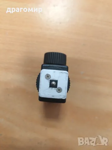 стойка за светкавица или лампа, снимка 3 - Чанти, стативи, аксесоари - 49633900