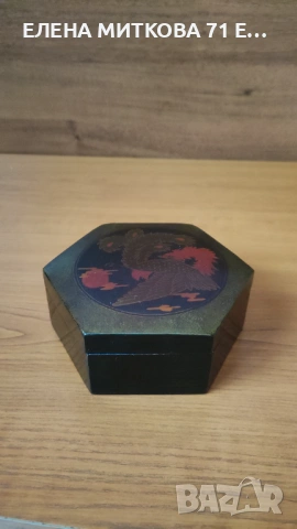 Дървена лакирана кутия 6-ъгълна форма