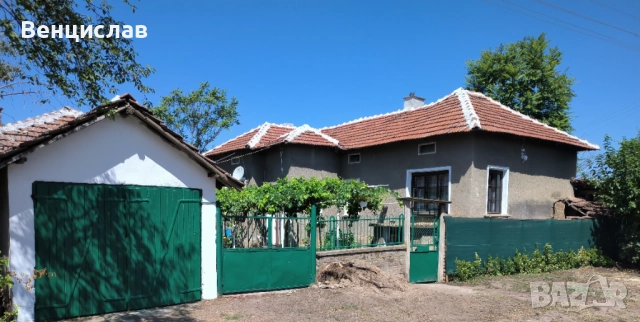 Продавам две къщи в село Михайлово- Враца, снимка 1