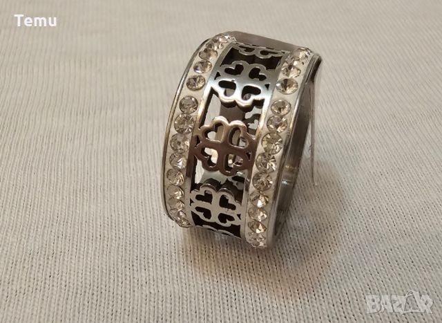 Стилен дамски пръстен от медицинска стомана Детелини с камъни цирконии, снимка 1 - Пръстени - 46410535