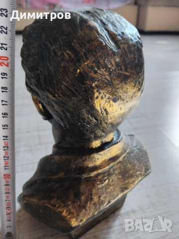 Бюст на Васил Левски, снимка 2 - Антикварни и старинни предмети - 54095603