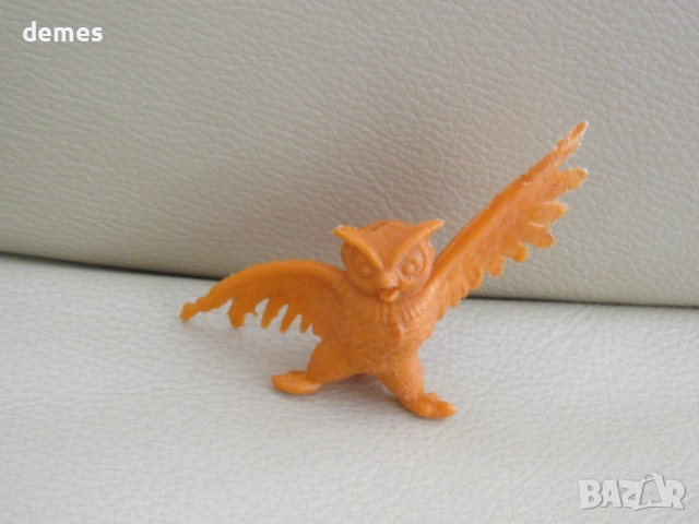 Колекционерска пластмасова фигурка от времето на соца