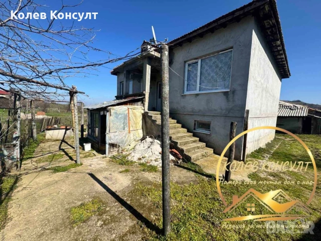 Къща село Звиница