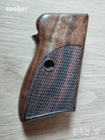 Орехови чирени за Берета/Beretta М71 .22 LR., снимка 2 - Оборудване и аксесоари за оръжия - 48122763