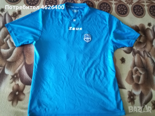 Продавам детска футболна тениска с номер на Ф.К Кюстендил
