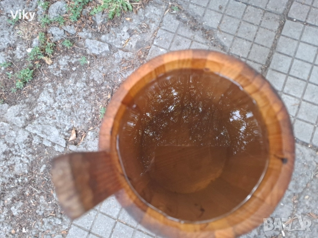 стара дървена бучка за биене на мляко за масло