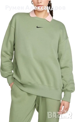 Чисто ново спортно горнище суитшърт Nike за момиче с размер XS