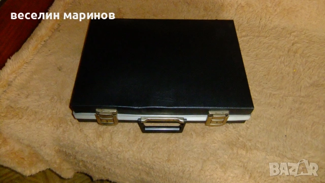 ПРОДАВАМ ДИПЛОМАЧИЧЕСКИ КУФАР