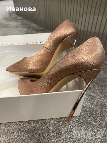 Оригинални обувки CASADEI, снимка 3 - Дамски обувки на ток - 53236592