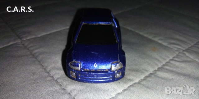 Clio V6 Renault Sport MAISTO Мащаб 1:64, снимка 6 - Колекции - 53657568